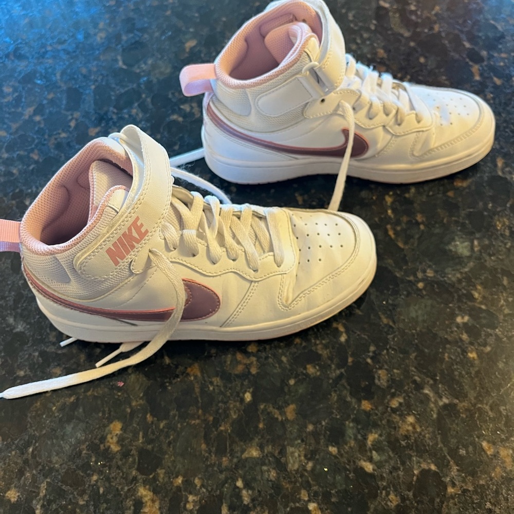 Girls hi top nike sneakers